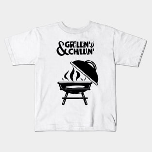 Grilling & Chillin Bbq season Kids T-Shirt